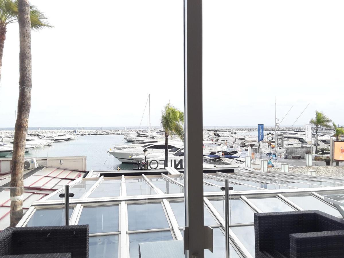 Ferienwohnung Front Port Line Sleeps 6 Marbella Exterior foto