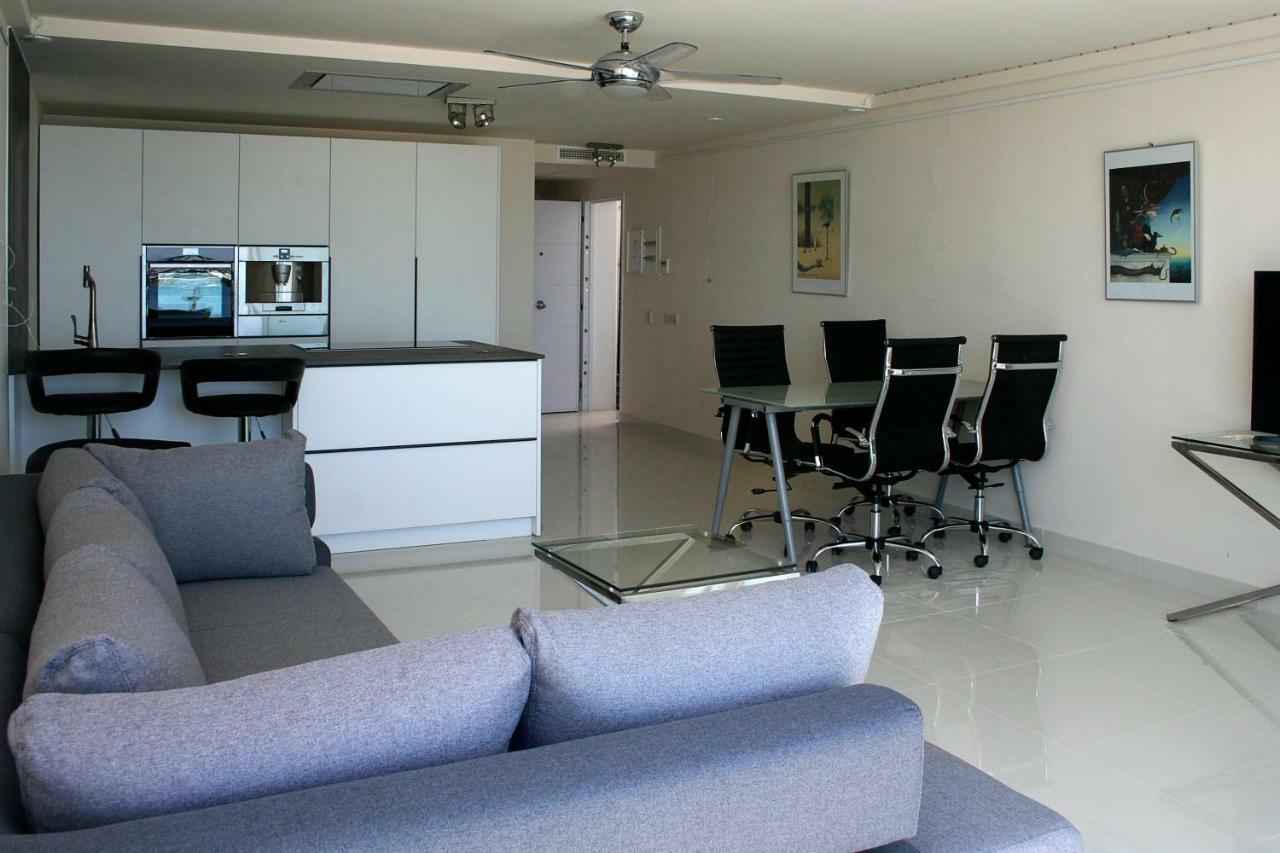 Ferienwohnung Front Port Line Sleeps 6 Marbella Exterior foto