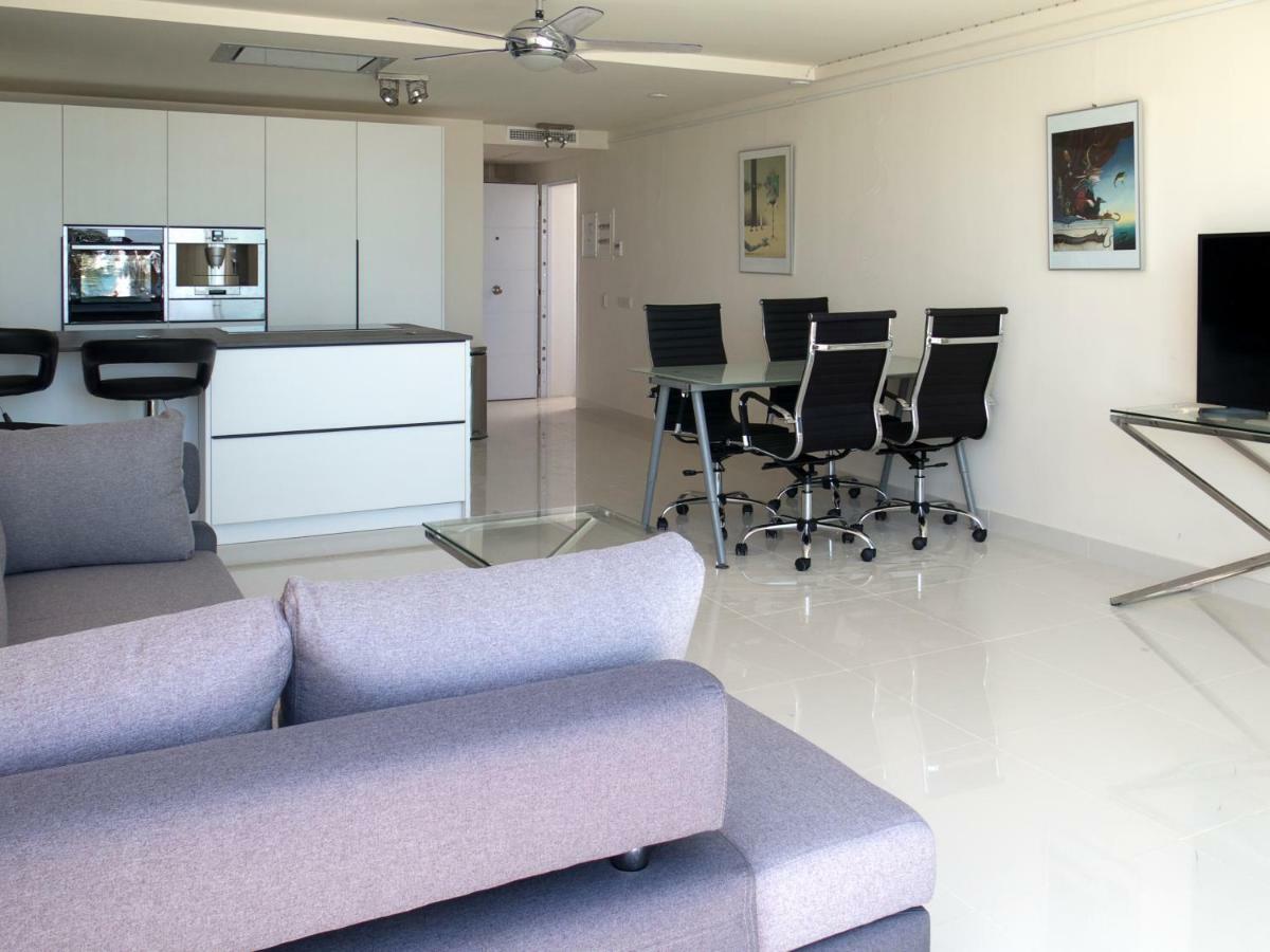 Ferienwohnung Front Port Line Sleeps 6 Marbella Exterior foto