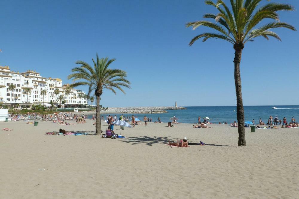 Ferienwohnung Front Port Line Sleeps 6 Marbella Exterior foto